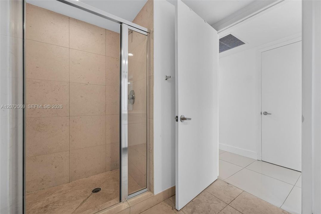 For Rent: $6,000 (2 beds, 2 baths, 1269 Square Feet)