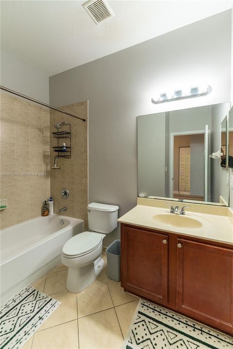 En Venta: $437,000 (3 camas, 2 baños, 1656 Pies cuadrados)