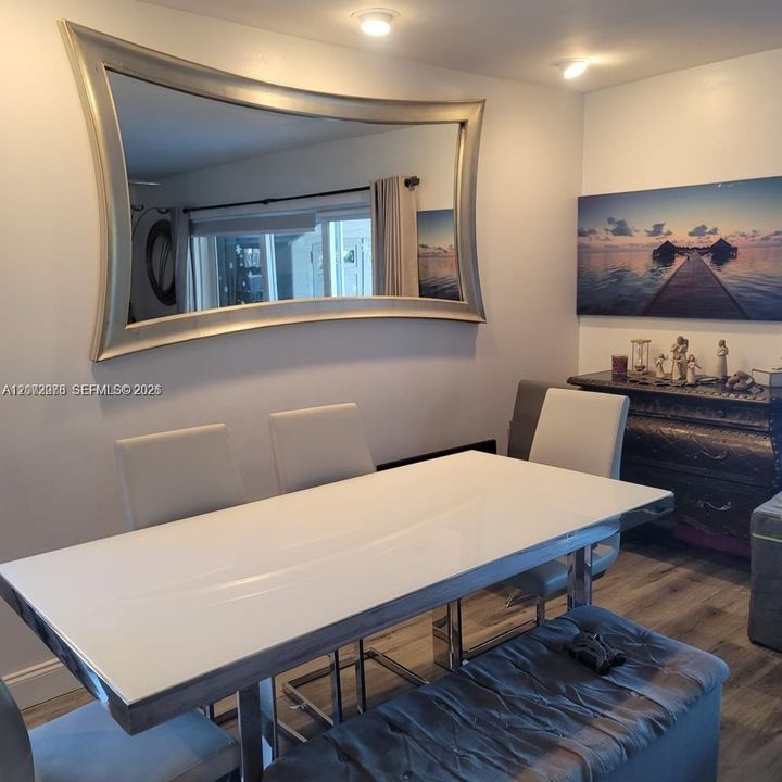 En Venta: $480,000 (3 camas, 2 baños, 1587 Pies cuadrados)
