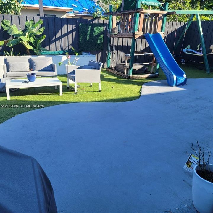 En Venta: $480,000 (3 camas, 2 baños, 1587 Pies cuadrados)