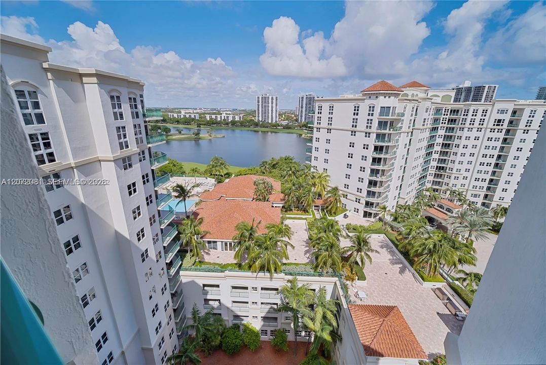 В аренду: $3,400 (2 спален, 2 ванн, 1257 Квадратных фут)