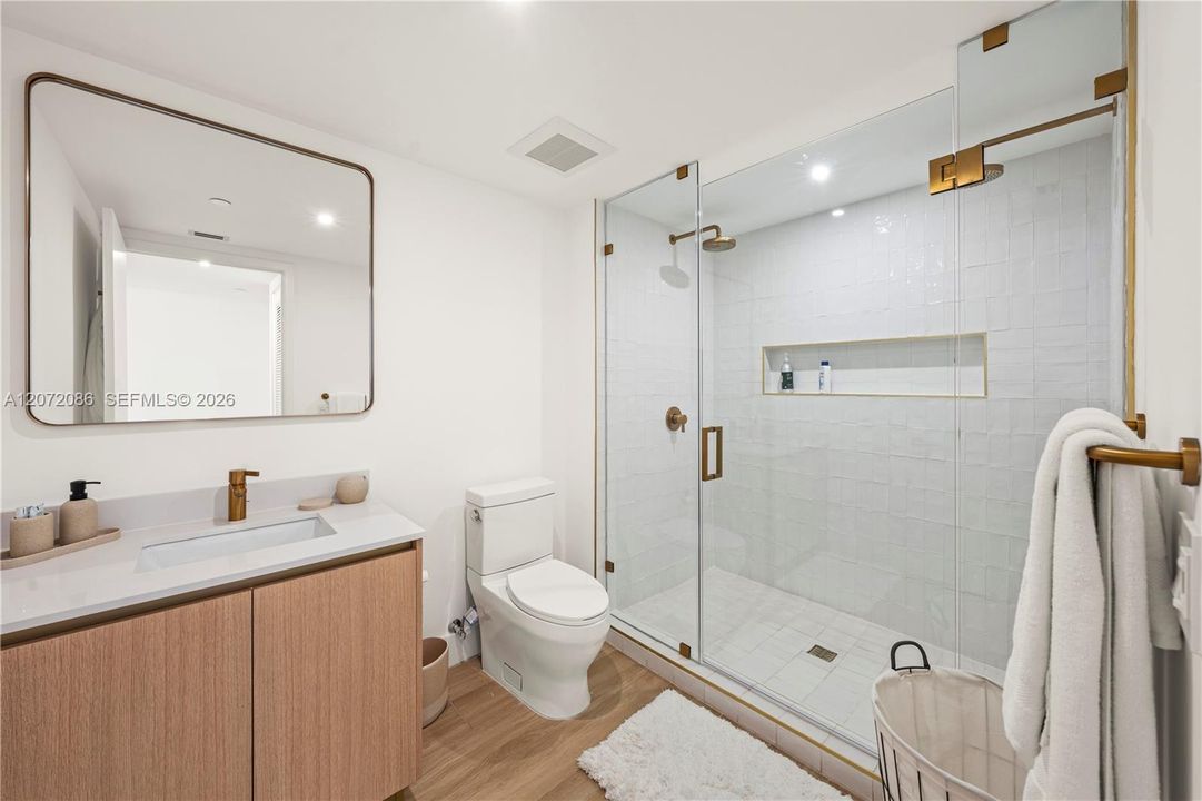 В аренду: $3,500 (0 спален, 1 ванн, 0 Квадратных фут)