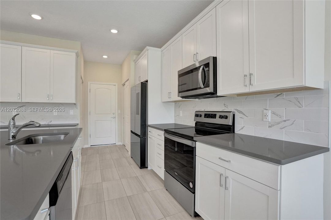 For Sale: $619,000 (3 beds, 2 baths, 1774 Square Feet)