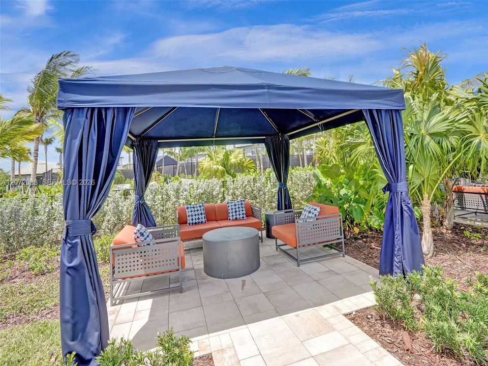 For Sale: $619,000 (3 beds, 2 baths, 1774 Square Feet)