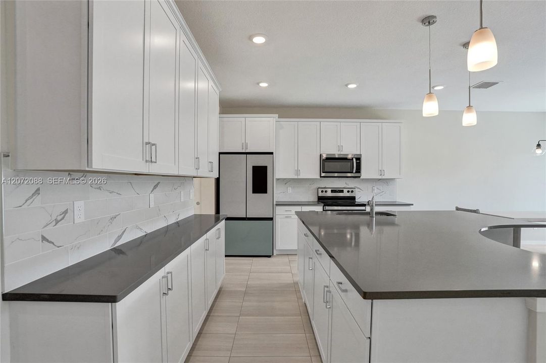 For Sale: $619,000 (3 beds, 2 baths, 1774 Square Feet)