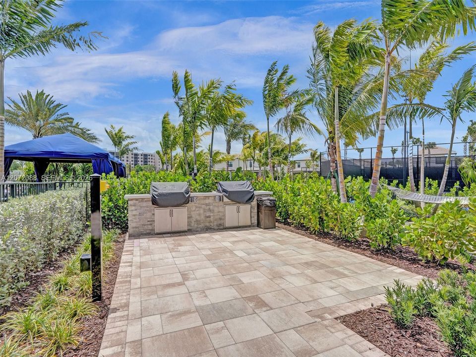 For Sale: $619,000 (3 beds, 2 baths, 1774 Square Feet)