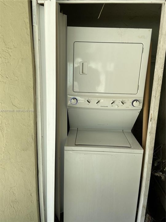 В аренду: $2,550 (2 спален, 1 ванн, 1200 Квадратных фут)