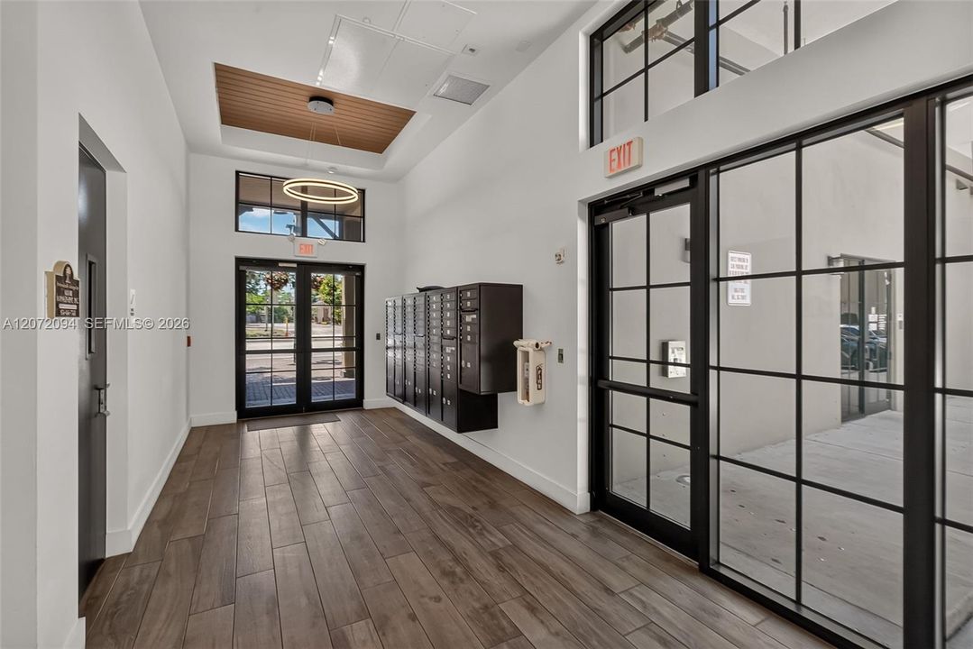 For Sale: $228,000 (0 beds, 1 baths, 436 Square Feet)