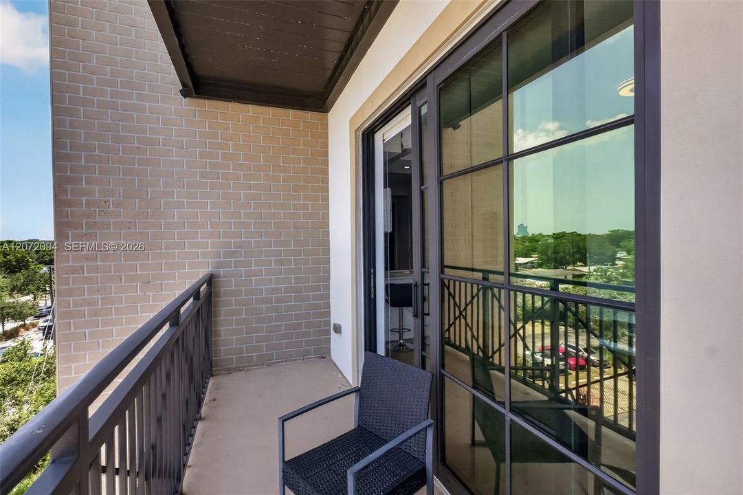 For Sale: $228,000 (0 beds, 1 baths, 436 Square Feet)
