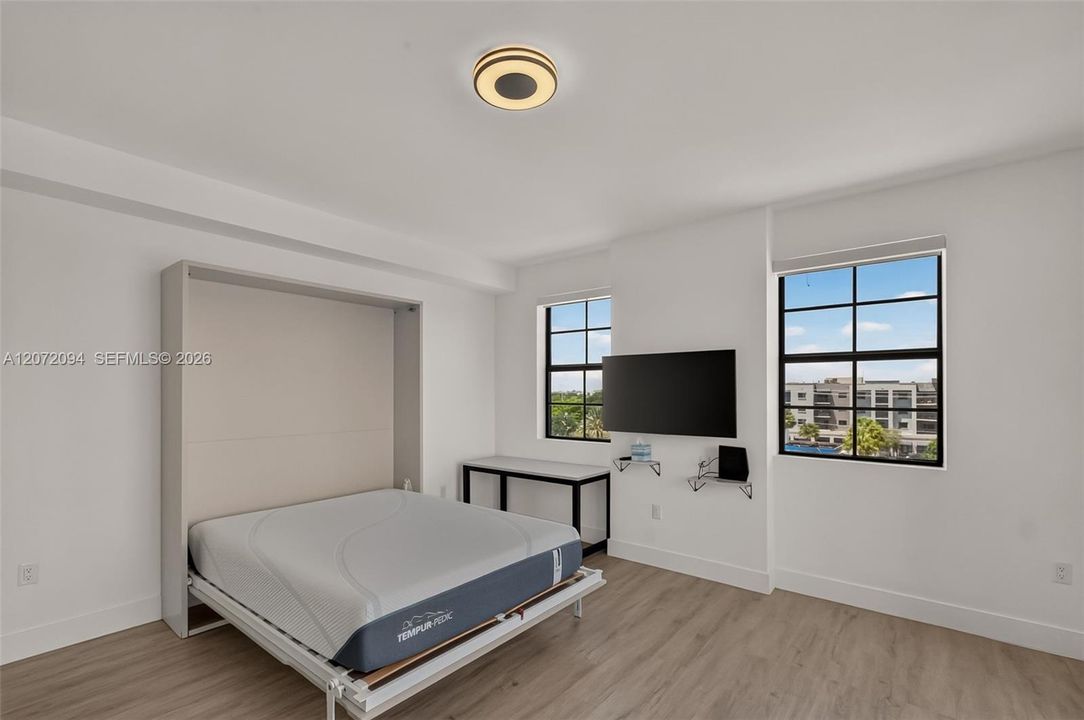 For Sale: $228,000 (0 beds, 1 baths, 436 Square Feet)