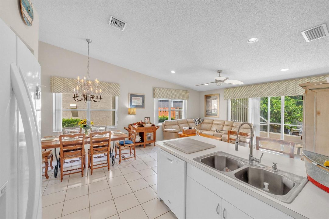 5 Kitchen (4)