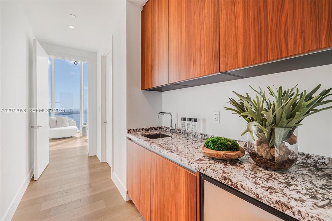 En Venta: $10,000,000 (5 camas, 5 baños, 4725 Pies cuadrados)