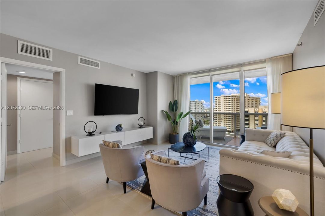 En Venta: $950,000 (3 camas, 3 baños, 1571 Pies cuadrados)