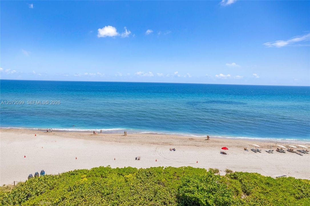 En Venta: $950,000 (3 camas, 3 baños, 1571 Pies cuadrados)