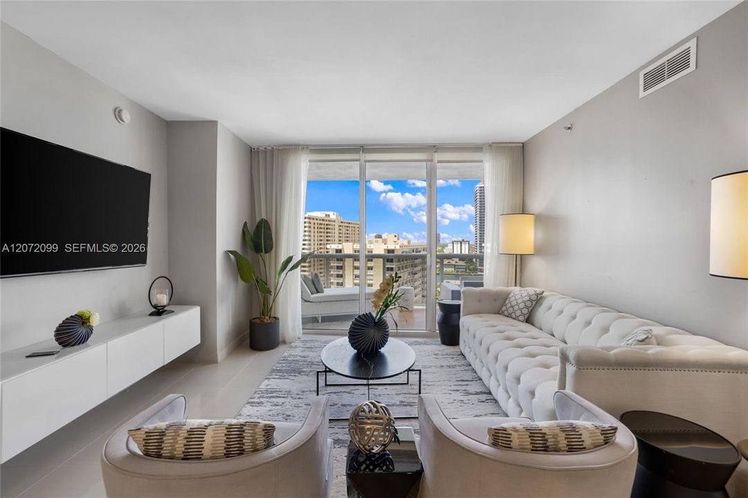 En Venta: $950,000 (3 camas, 3 baños, 1571 Pies cuadrados)