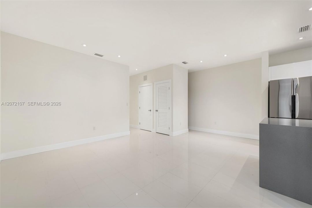 For Sale: $975,000 (0 beds, 0 baths, 1810 Square Feet)