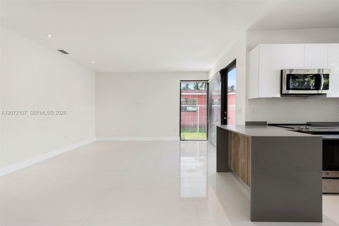 For Sale: $975,000 (0 beds, 0 baths, 1810 Square Feet)