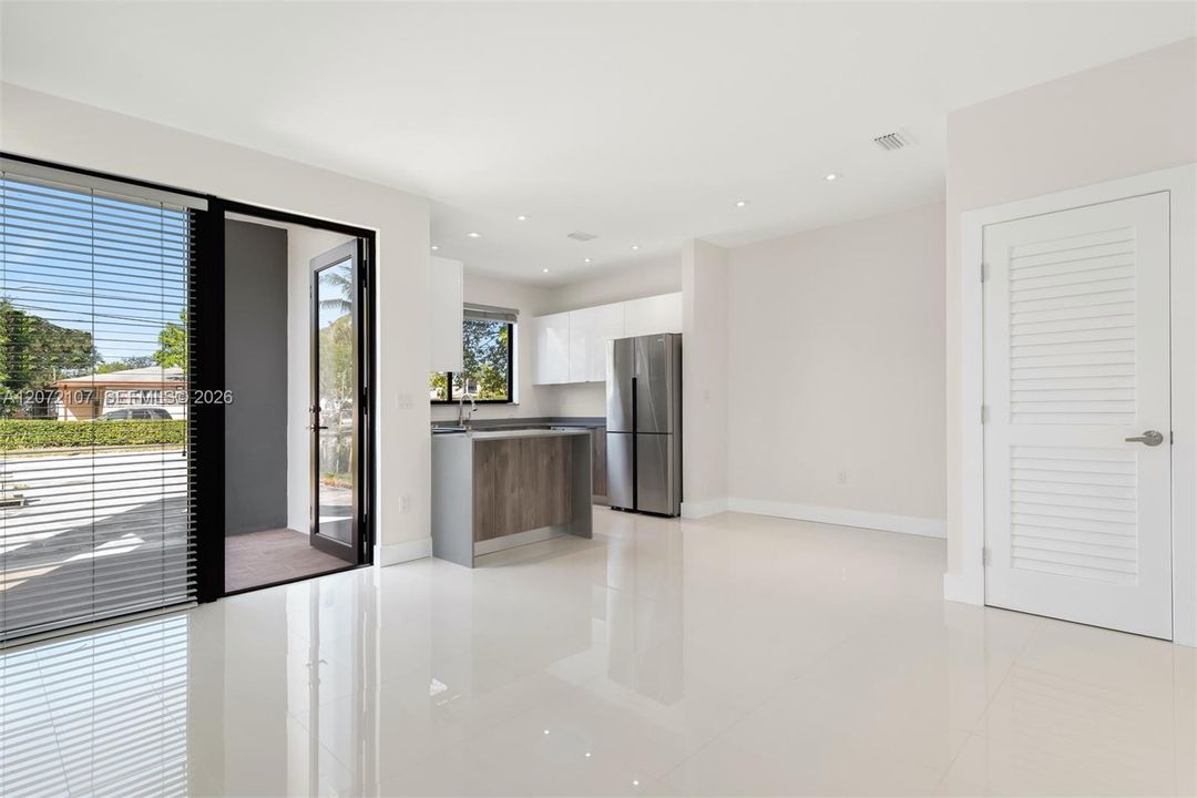 For Sale: $975,000 (0 beds, 0 baths, 1810 Square Feet)