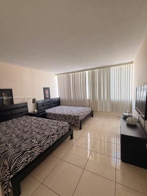 En Venta: $324,900 (1 camas, 1 baños, 900 Pies cuadrados)