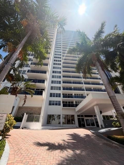 En Venta: $324,900 (1 camas, 1 baños, 900 Pies cuadrados)
