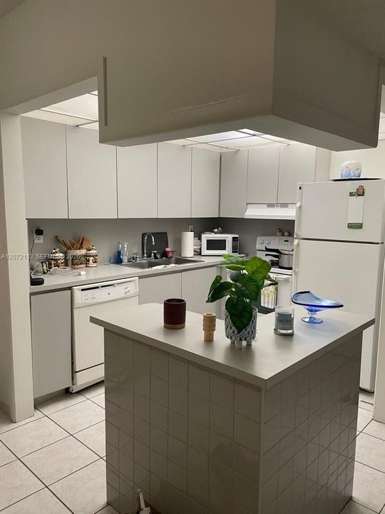 En Renta: $1,800 (1 camas, 1 baños, 705 Pies cuadrados)