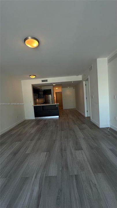 В аренду: $4,450 (2 спален, 2 ванн, 1175 Квадратных фут)
