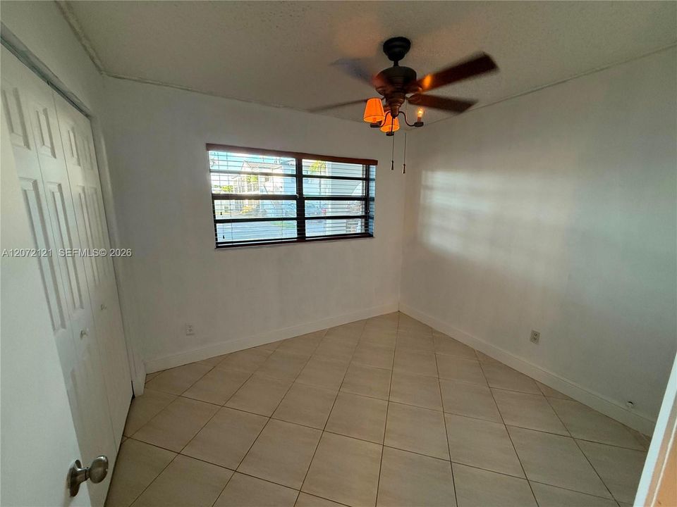 For Rent: $2,800 (3 beds, 2 baths, 1100 Square Feet)
