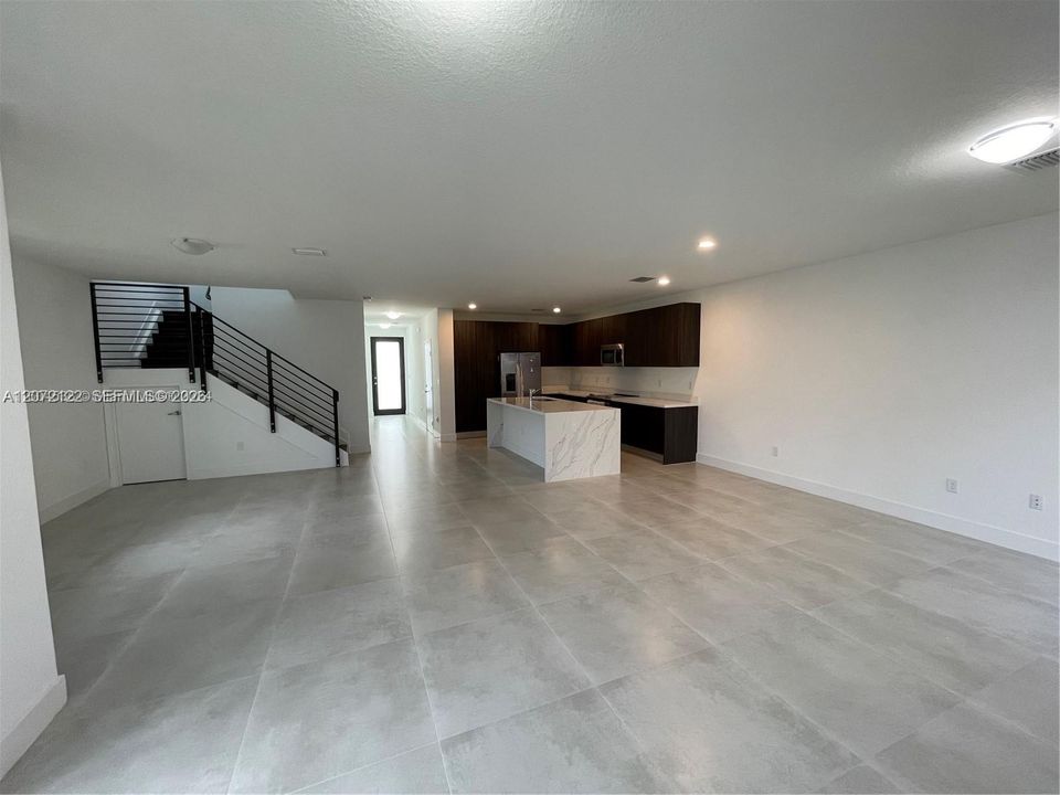En Venta: $775,000 (5 camas, 4 baños, 0 Pies cuadrados)
