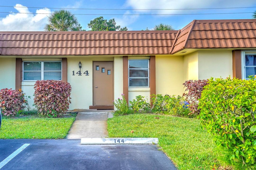 5780FernleyDr-1