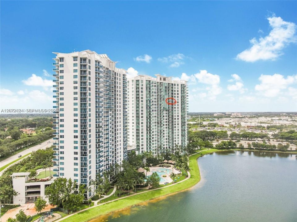 For Sale: $420,000 (2 beds, 2 baths, 1165 Square Feet)