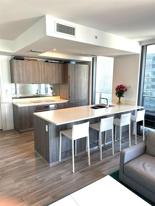 For Rent: $6,295 (2 beds, 2 baths, 1119 Square Feet)