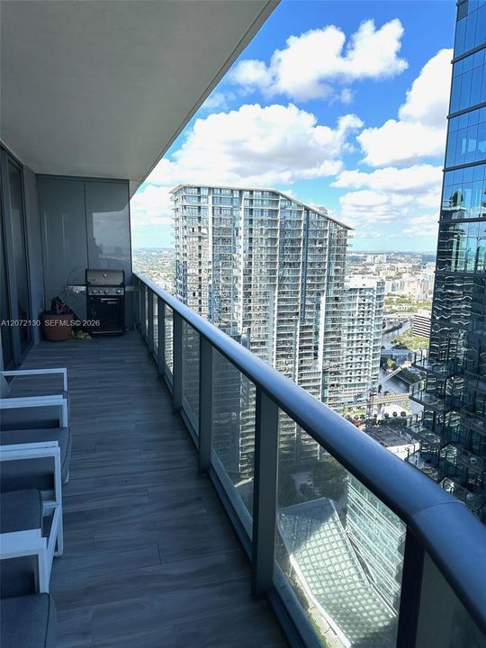 For Rent: $6,295 (2 beds, 2 baths, 1119 Square Feet)