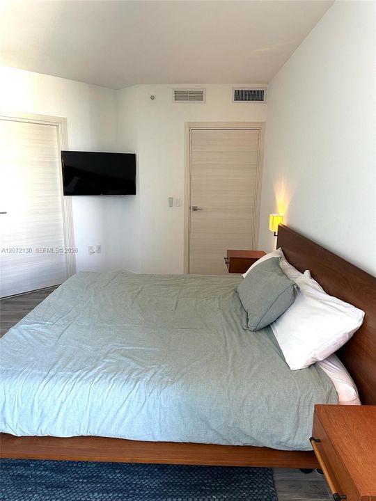 For Rent: $6,295 (2 beds, 2 baths, 1119 Square Feet)