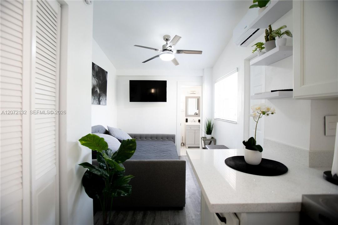 En Venta: $840,000 (4 camas, 3 baños, 2676 Pies cuadrados)