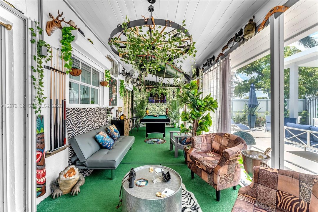 En Venta: $840,000 (4 camas, 3 baños, 2676 Pies cuadrados)