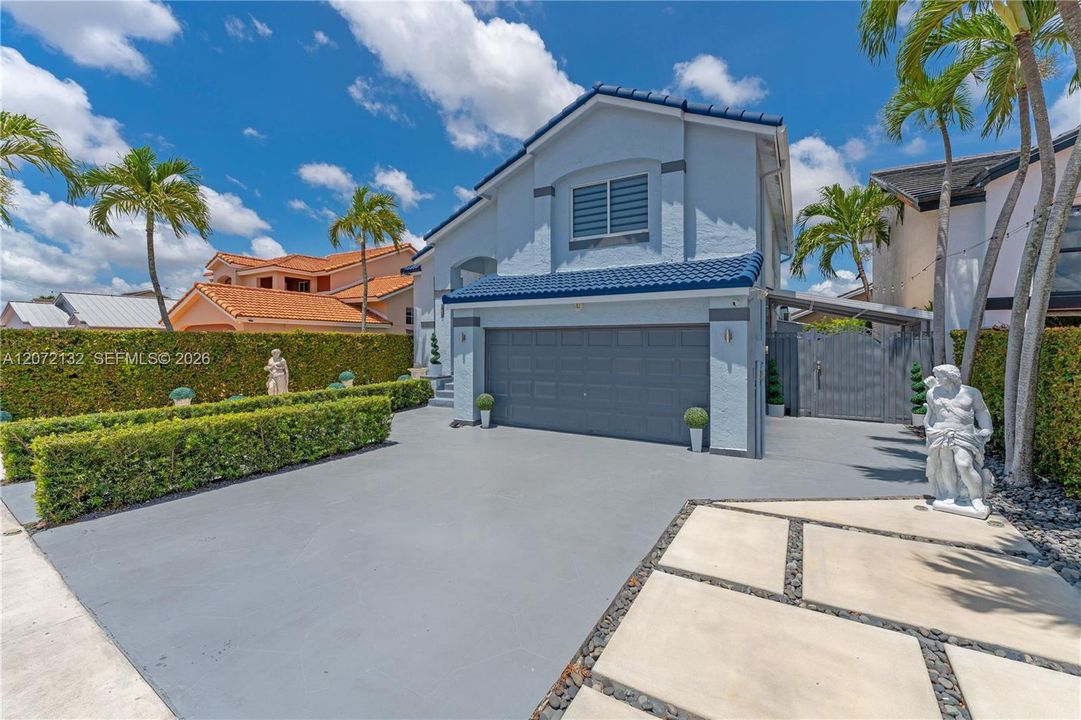 En Venta: $840,000 (4 camas, 3 baños, 2676 Pies cuadrados)