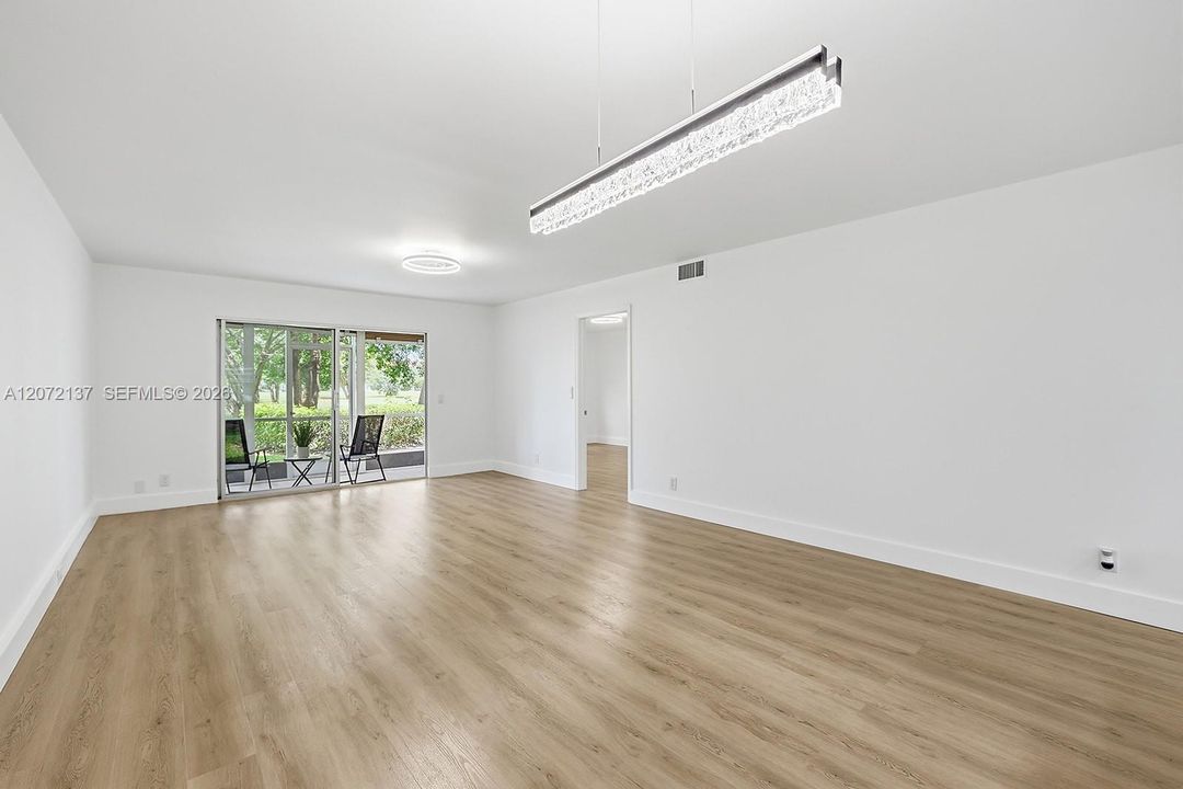 En Venta: $259,900 (2 camas, 2 baños, 1193 Pies cuadrados)