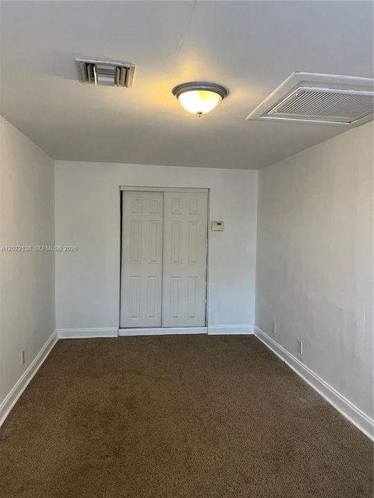 For Sale: $300,000 (3 beds, 1 baths, 920 Square Feet)