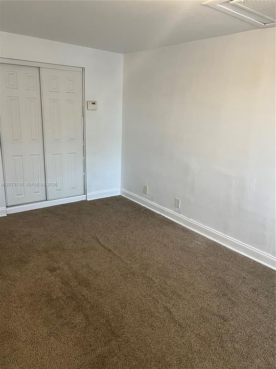 For Sale: $300,000 (3 beds, 1 baths, 920 Square Feet)