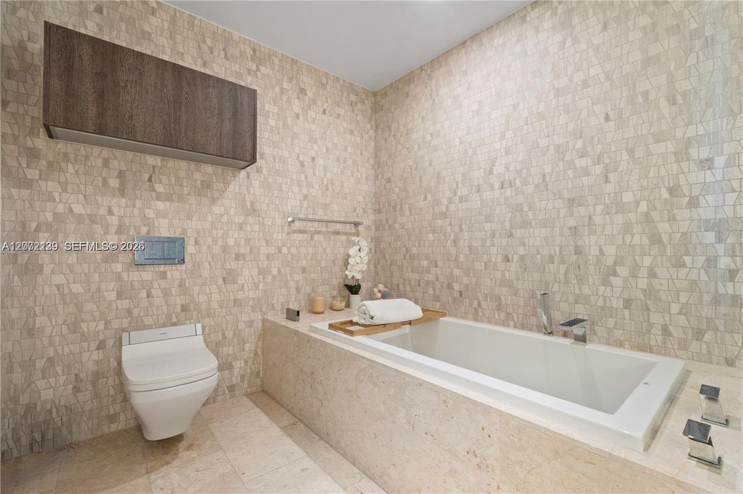 В аренду: $9,200 (3 спален, 3 ванн, 1675 Квадратных фут)