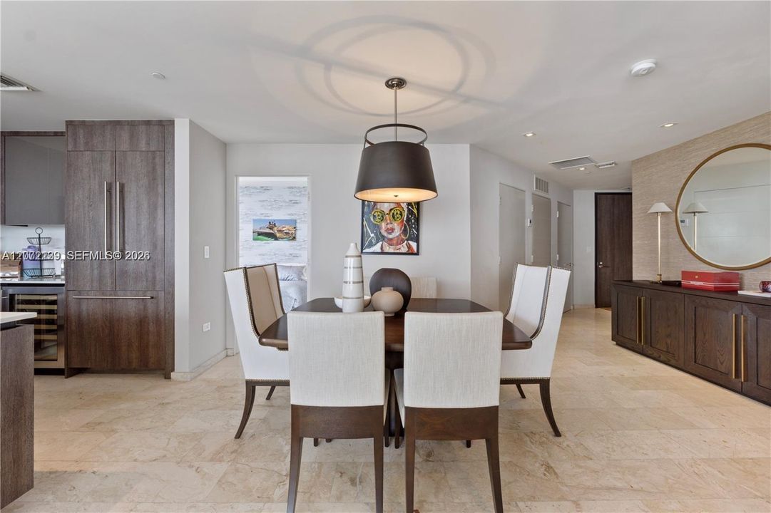 В аренду: $9,200 (3 спален, 3 ванн, 1675 Квадратных фут)