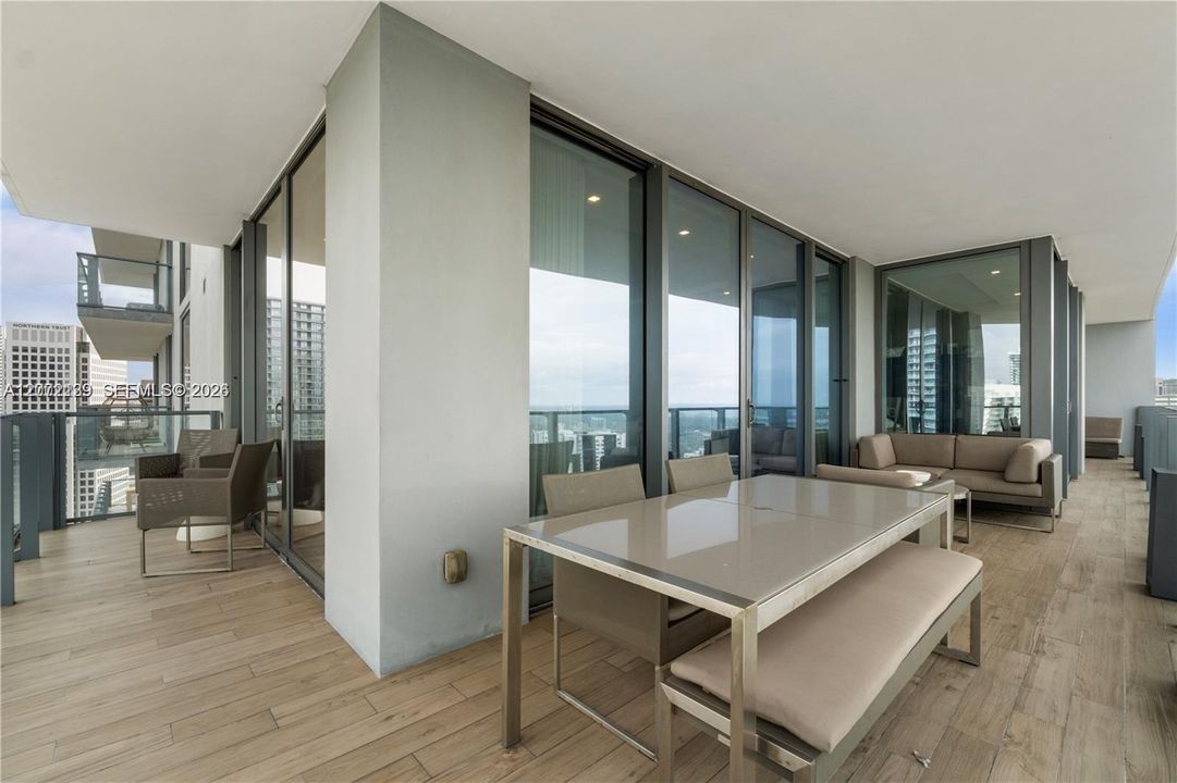 В аренду: $9,200 (3 спален, 3 ванн, 1675 Квадратных фут)