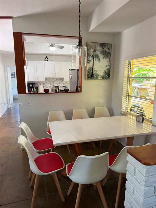 For Sale: $769,000 (2 beds, 2 baths, 1280 Square Feet)