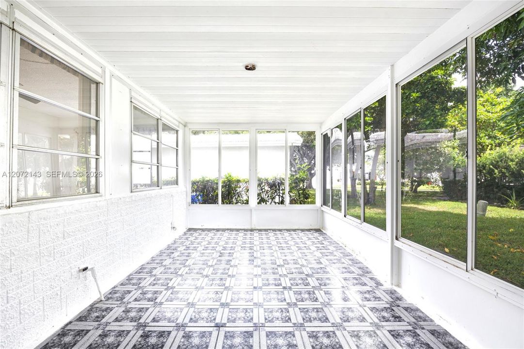 En Venta: $344,900 (2 camas, 2 baños, 1682 Pies cuadrados)