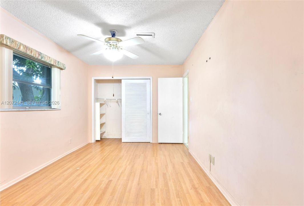 En Venta: $344,900 (2 camas, 2 baños, 1682 Pies cuadrados)