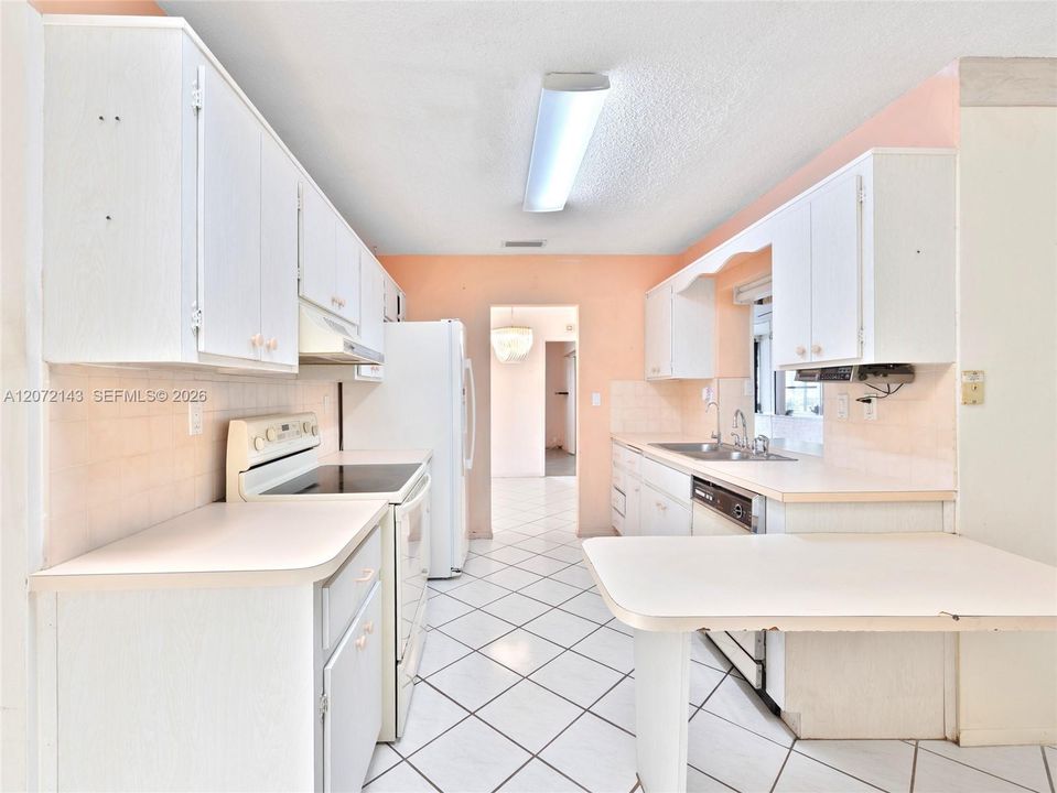 En Venta: $344,900 (2 camas, 2 baños, 1682 Pies cuadrados)