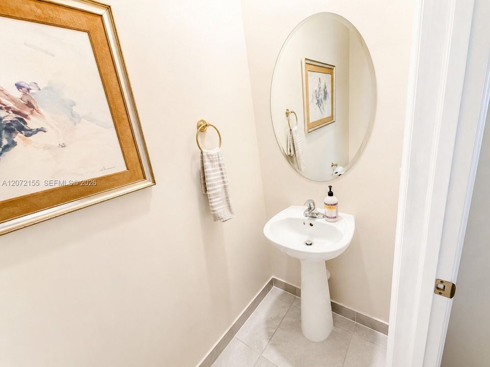 En Renta: $2,950 (3 camas, 2 baños, 1539 Pies cuadrados)