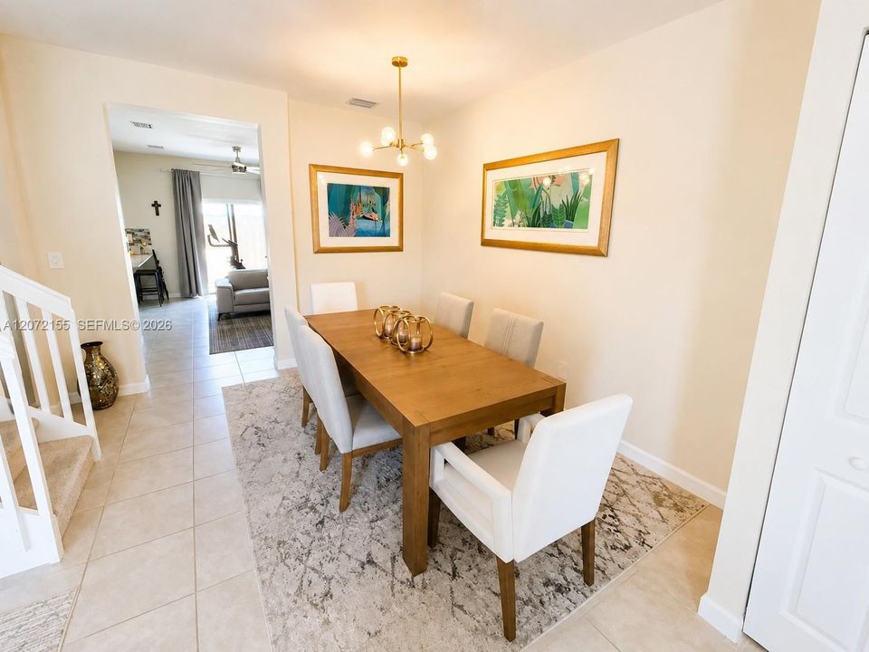 En Renta: $2,950 (3 camas, 2 baños, 1539 Pies cuadrados)