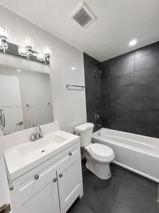 For Rent: $3,399 (4 beds, 2 baths, 1679 Square Feet)