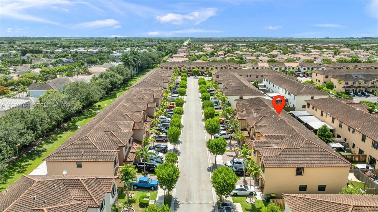 For Rent: $3,250 (3 beds, 2 baths, 1565 Square Feet)